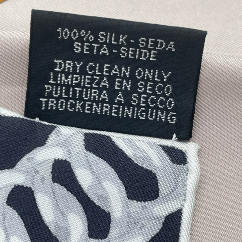 Similar Hermes Scarf Carre 90 Silk Grand Manege D'etaille Grand Manege Detail