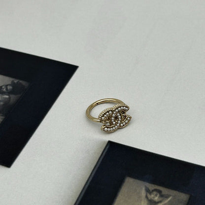 Chanel Light Togo CC Logo Pearl Decorative Ring — view 2
