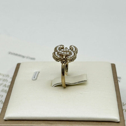 Chanel Light Togo CC Logo Pearl Decorative Ring — view 8