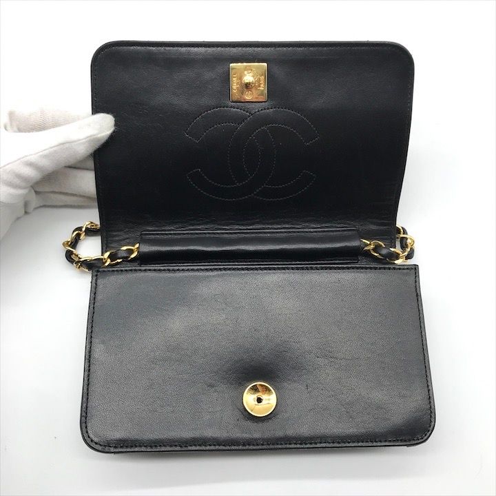 Chanel Quilted Lambskin CC Logo Push Lock Shoulder Bag Black