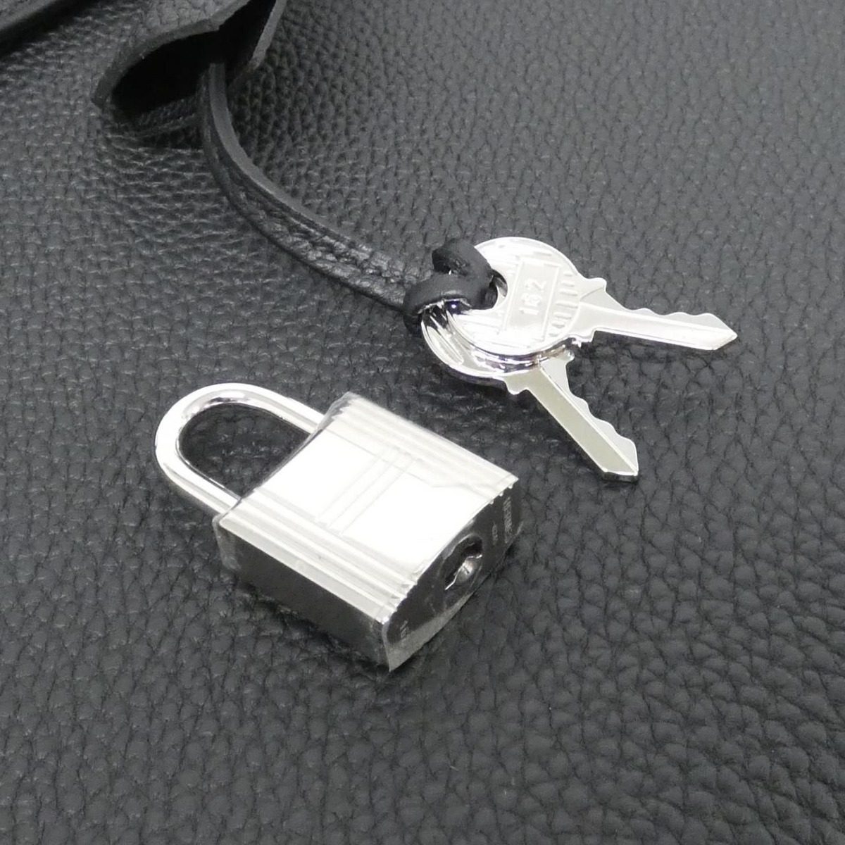 Hermes Birkin 30 cm Bag — view 4