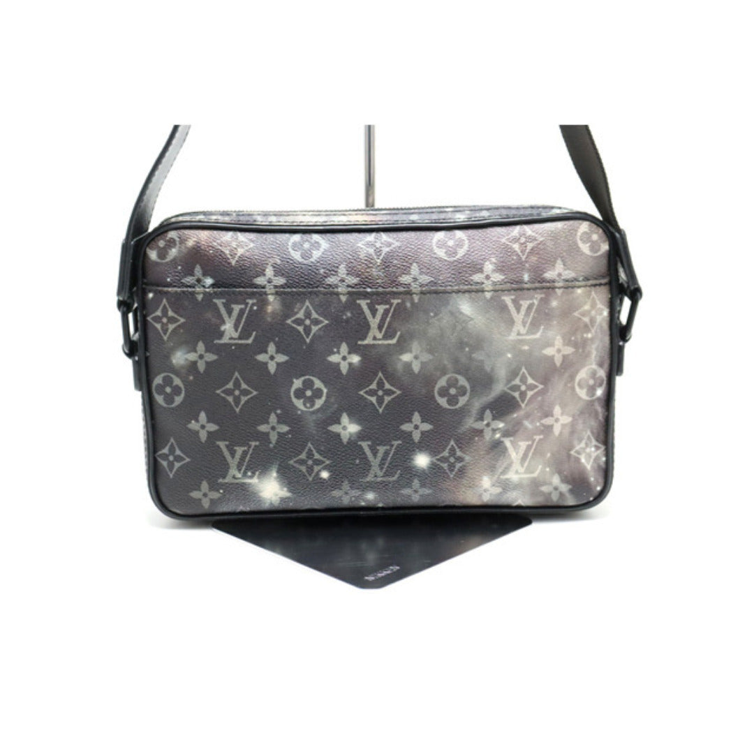 Louis Vuitton Alpha Messenger Shoulder Bag