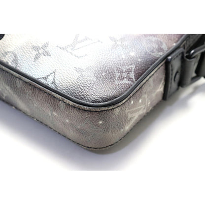 Louis Vuitton Alpha Messenger Shoulder Bag