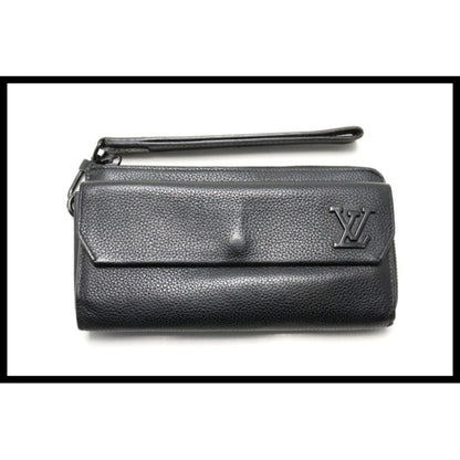 Louis Vuitton LV Aerogram Zippy Wallet Long