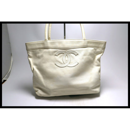 Chanel No 5 CC Logo GD Metal Fittings Tote