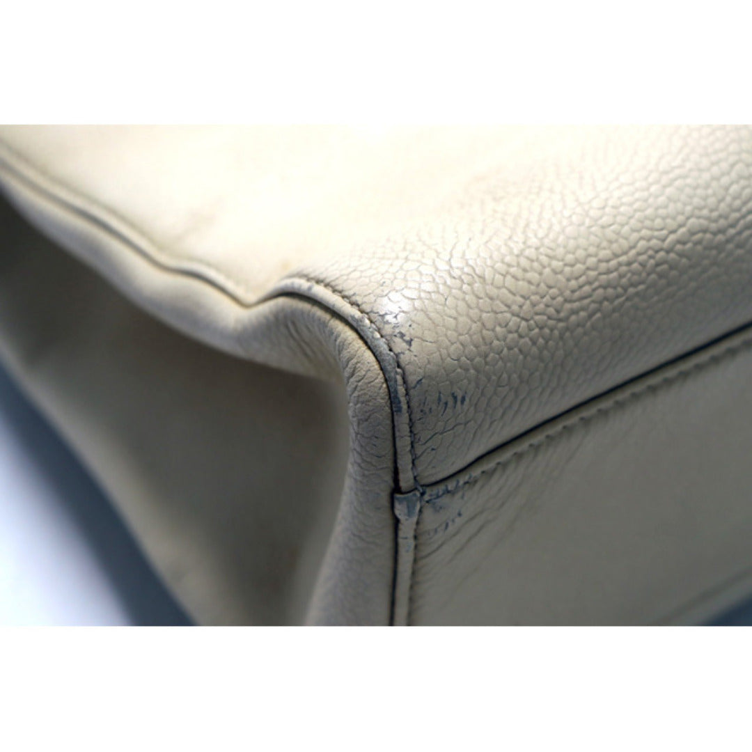 Chanel No 5 Caviar Leather GD Metal Fittings Shoulder Bag