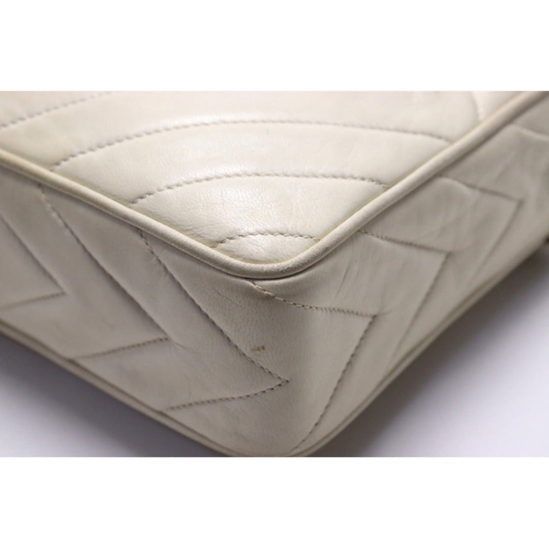 Chanel Diamond Stitch GD Metal Fittings Shoulder Bag