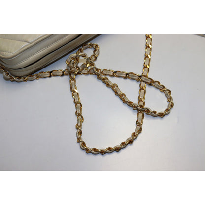 Chanel Diamond Stitch GD Metal Fittings Shoulder Bag