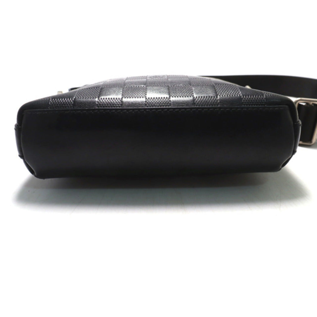 Louis Vuitton Discovery Messenger BB