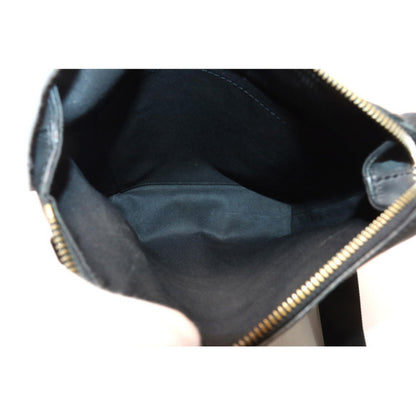 Louis Vuitton Discovery Messenger BB