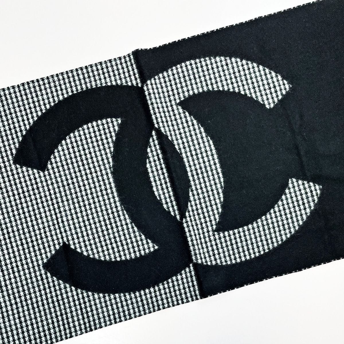 Chanel Stole Black Gingham Check Wool X Cashmere Women's