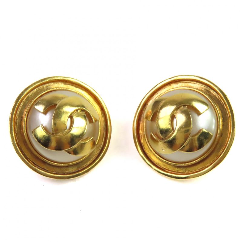 CHANEL Vintage 95P Coco Mark Faux Pearl Round Earrings Accessories For Both