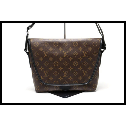 Louis Vuitton Magnetic Messenger Shoulder Bag