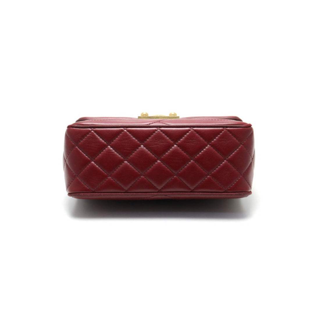 Chanel Wave Stitch Push Lock GD Metal Fittings
