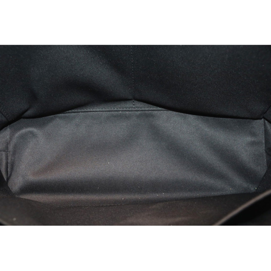 Louis Vuitton Discovery Messenger PM
