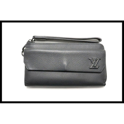 Louis Vuitton LV Aerogram Zippy Dragonne Wallet
