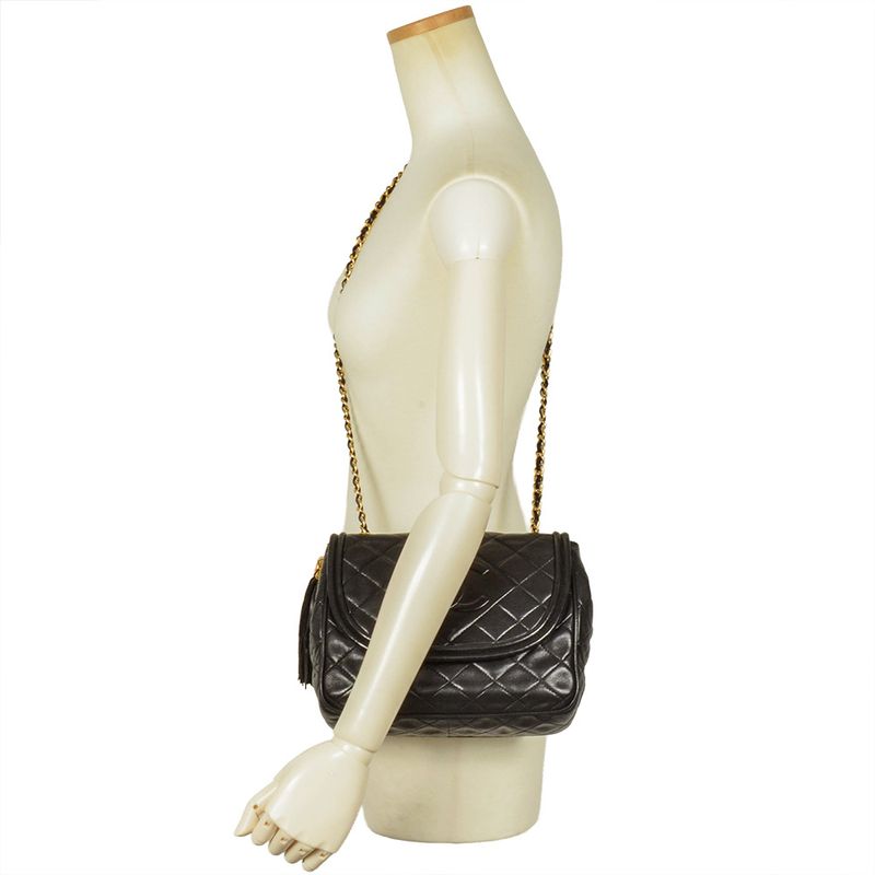 Chanel Matelasse Chain Shoulder Bag Lambskin Black Gold Hardware 7 Digits 1s