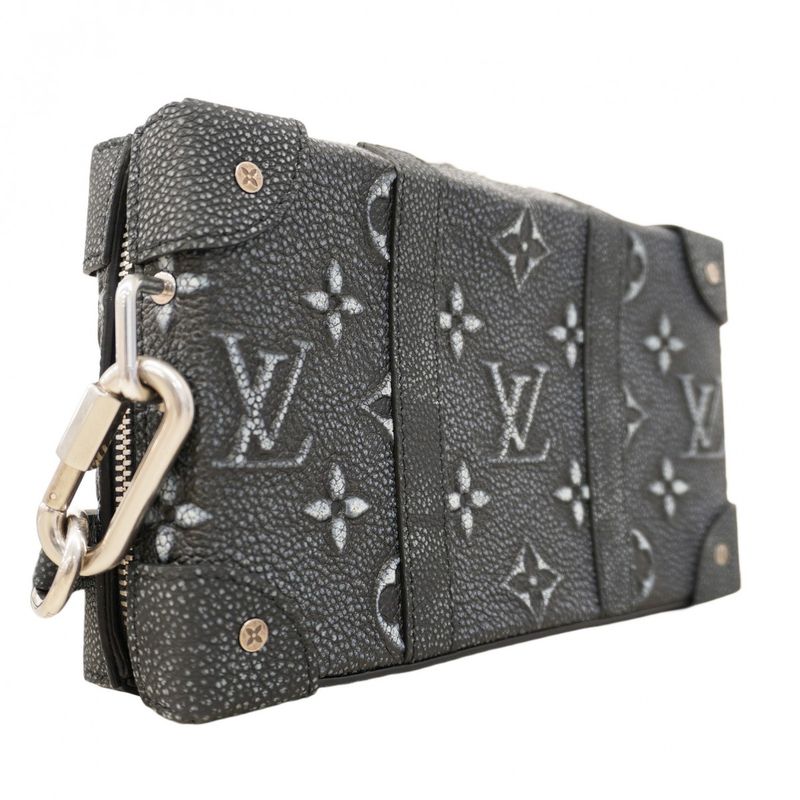 Louis Vuitton Shoulder Bag Monogram Soft Trunk Wallet M81776 Black Men's
