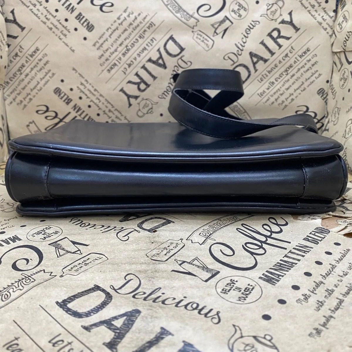 Gucci Vintage Handbag Clutch Pouch Leather Black Travel Business — view 6