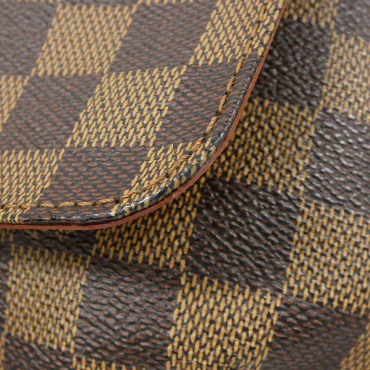 Louis Vuitton Damier Musette Shoulder Bag — view 4