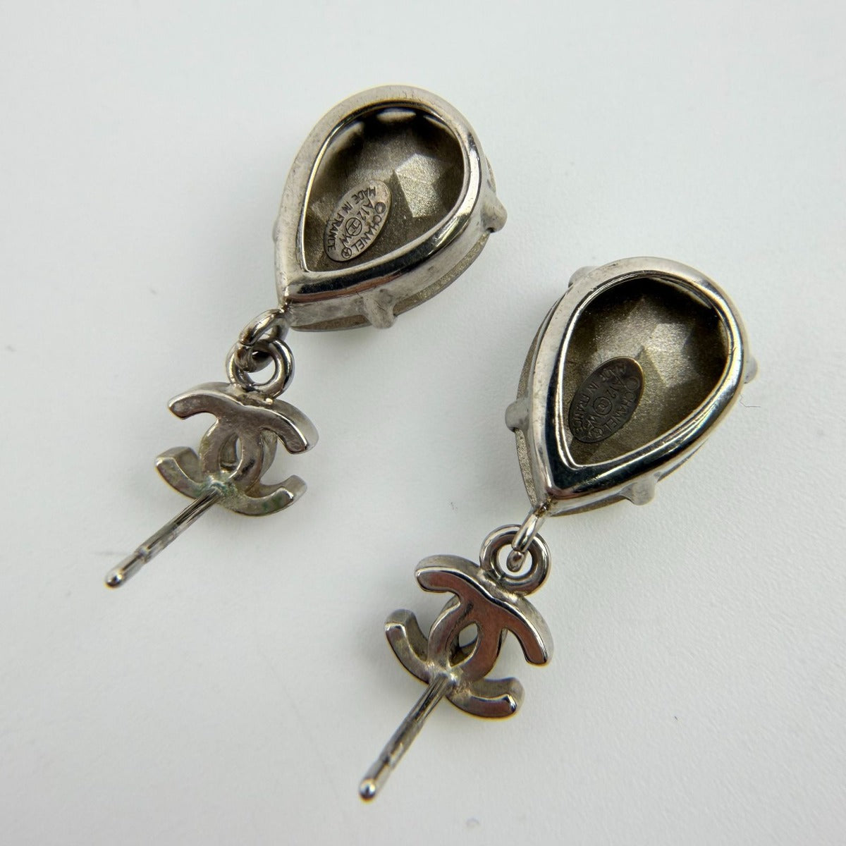 Chanel CC Logo Rhinestone Earrings Silver Vintage — view 6
