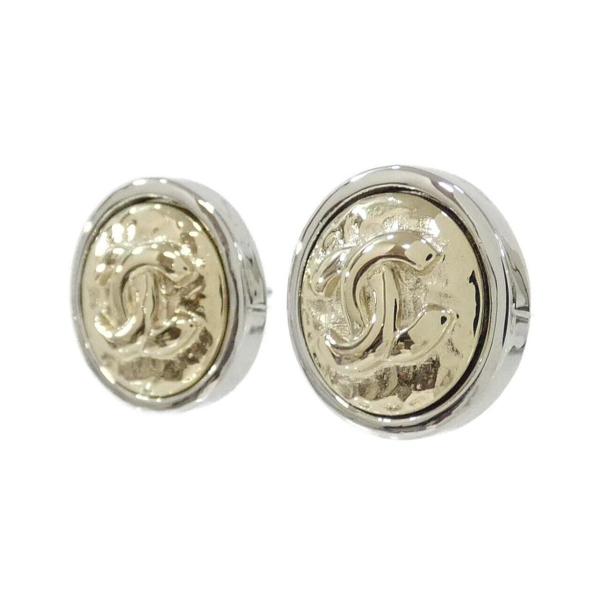 Chanel Earrings Gold — view 2