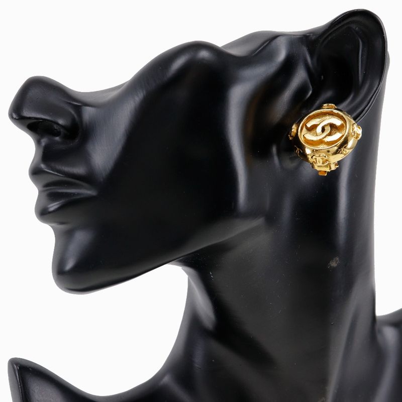 Chanel Coco Mark Vintage Gold Plated Ladies 20.7g Earring