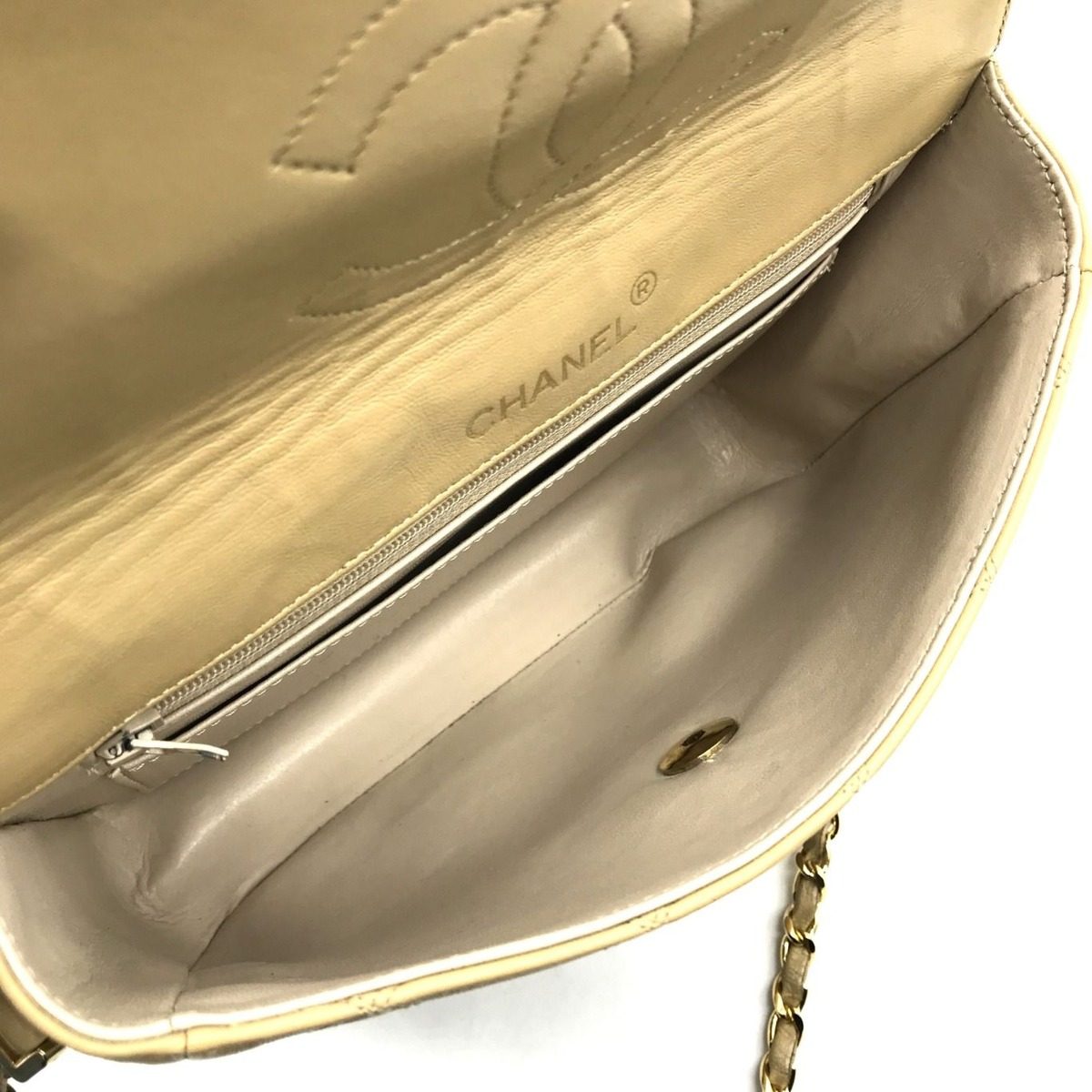 Chanel Big CC Logo Turnlock Chain Shoulder Bag Beige — view 8