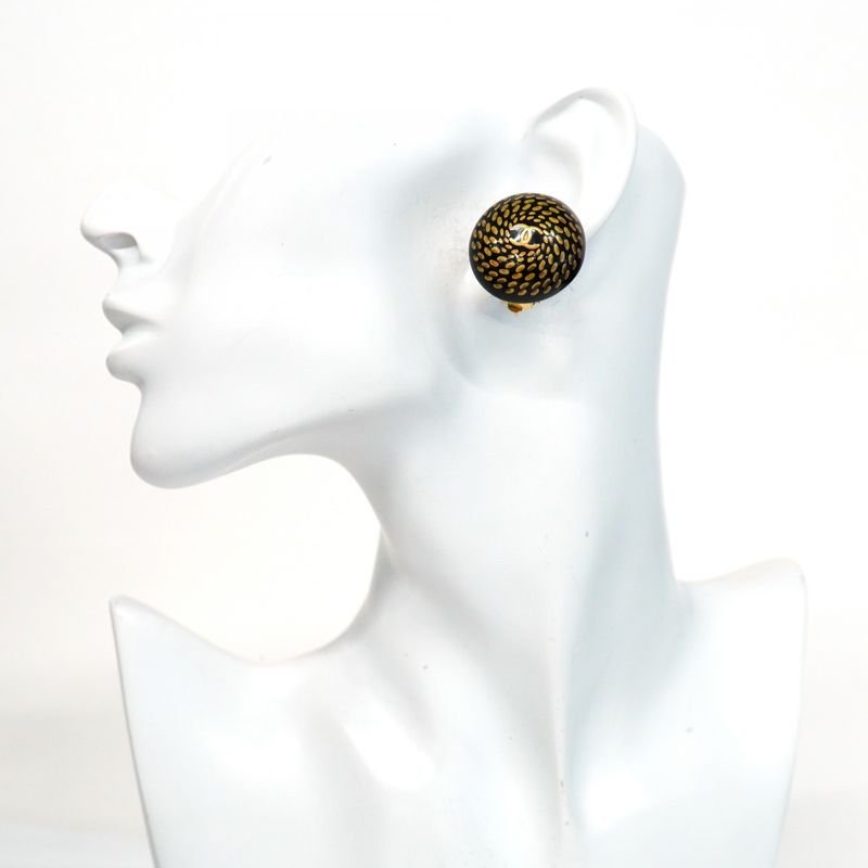 Chanel Earrings Vintage Coco Mark Round Shape Circle GP Plated Gold Black Cles