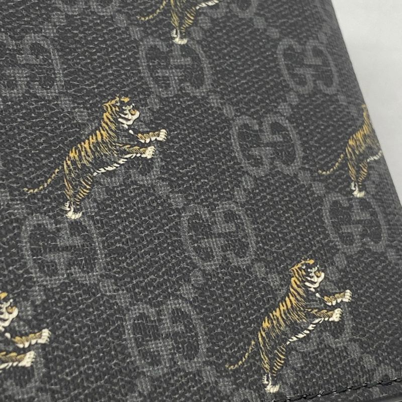 Gucci Wallet GG Supreme 575132 PVC Gray Black Silver Hardware Men's