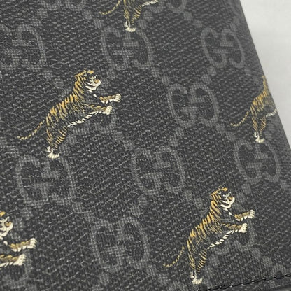 Gucci Wallet GG Supreme 575132 PVC Gray Black Silver Hardware Men's