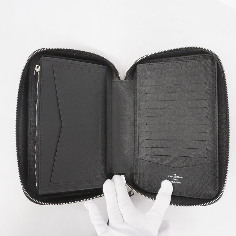 Louis Vuitton Epi Dandy Wallet M64000 Noir Black Men's