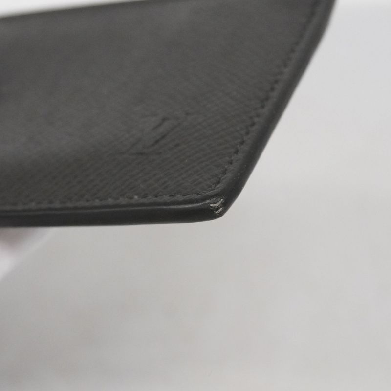 Louis Vuitton Coin Case Taiga Coin Card Holder M62914 Noir Black Men's