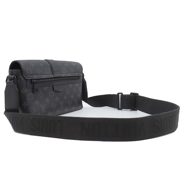 Louis Vuitton Shoulder Bag S Cape Messenger Monogram Eclipse Canvas Monogram