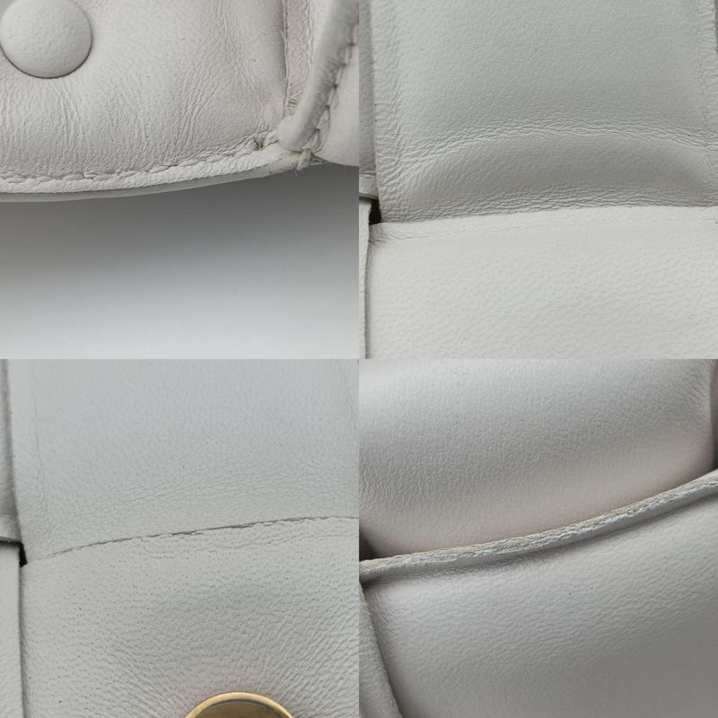 Bottega Veneta The Chain Cassette In White Lambskin B09341150o