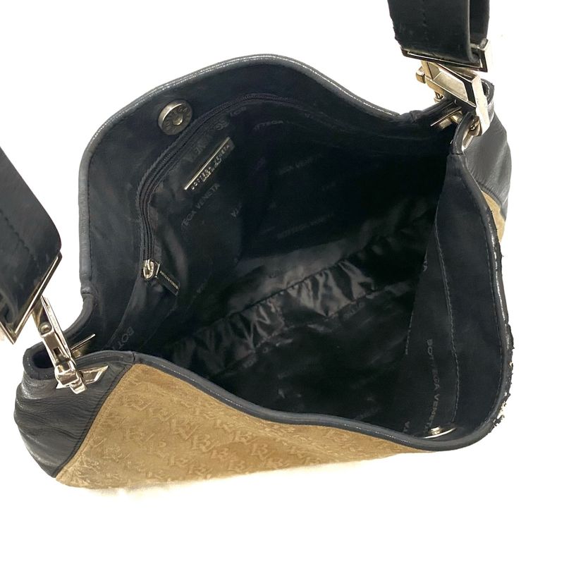 Bottega Veneta Shoulder Bag - Beige And Black Leather