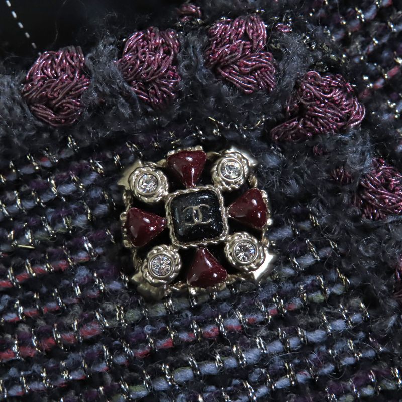 CHANEL P42301 100% Silk Lining With Coco Mark Buttons Lame Collarless Tweed