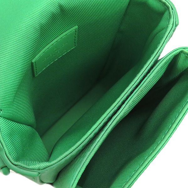 Louis Vuitton Shoulder Bag S Lock Vertical Wearable Wallet Taurillon Leather