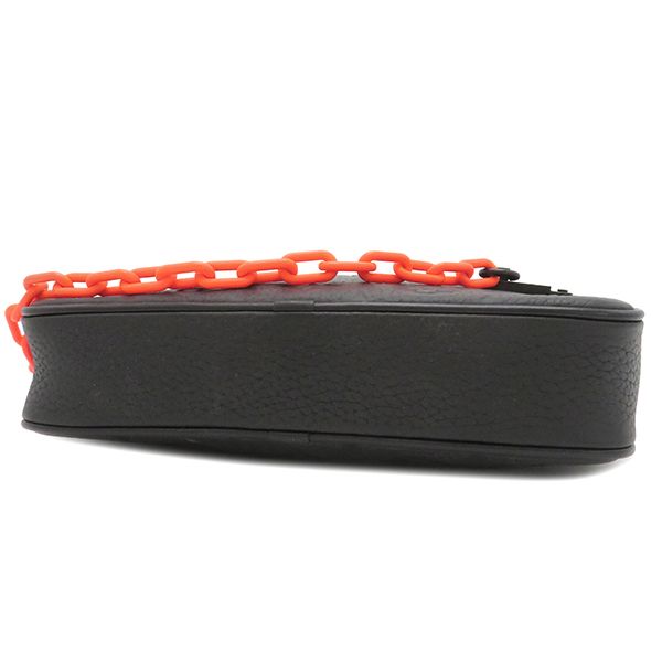 Louis Vuitton Clutch Bag Pochette Volga Taurillon Leather Noir Black Hardware