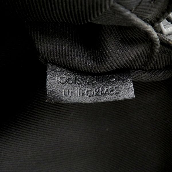 Louis Vuitton Clutch Bag Pochette Volga Taurillon Leather Noir Black Hardware