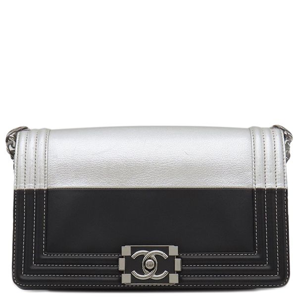 Chanel Shoulder Bag Boy Chanel Calf Silver and Black Silver Hardware Black
