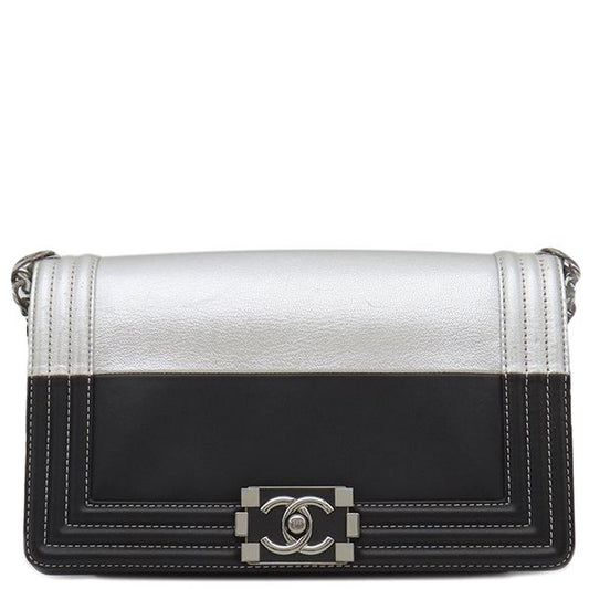 Chanel Shoulder Bag Boy Chanel Calf Silver and Black Silver Hardware Black