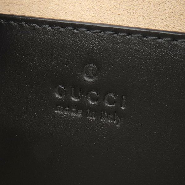 Gucci Shoulder Bag Interlocking G Heart Shoulder Leather Black Gold Hardware