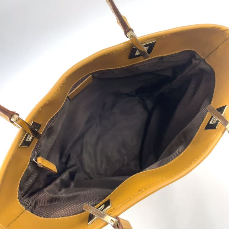 Gucci GG Pattern Canvas Brown Tote Bag Gold 002-1099