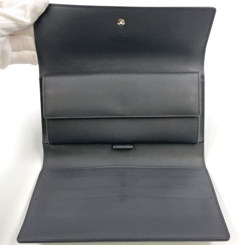 Louis Vuitton Portefeuille Sarah Monogram Matte Long Wallet Leather Dark Gray