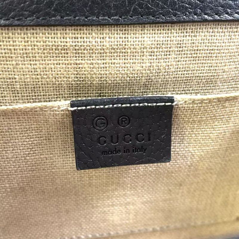 Gucci Interlocking G Chain Shoulder Bag Leather Black Shoulder Bag Gold 510304