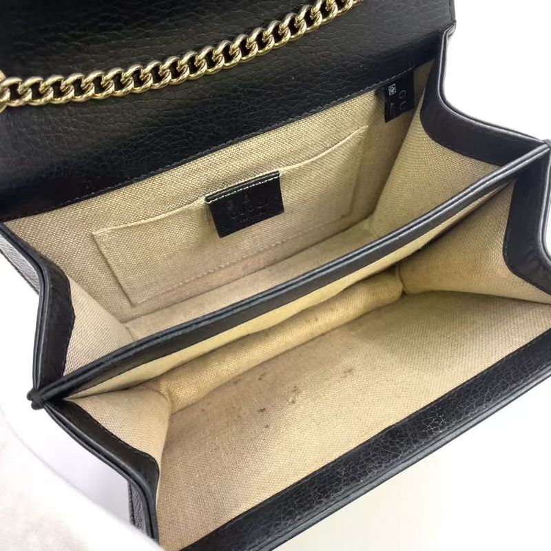 Gucci Interlocking G Chain Shoulder Bag Leather Black Shoulder Bag Gold 510304