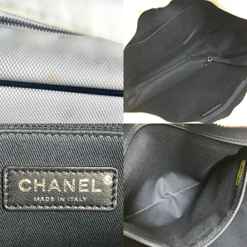 Chanel Shoulder Bag CC Coco Logo Leather / Canvas White