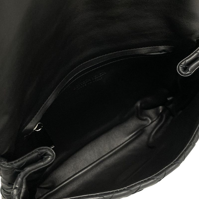 Bottega Veneta Maxi Intrecciato Black Leather Second Bag