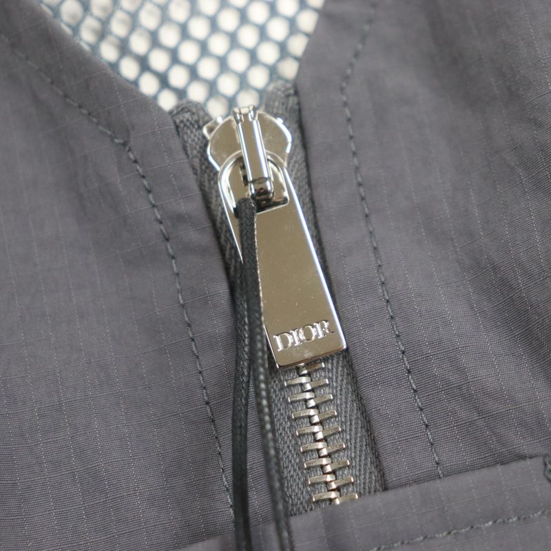 DIOR Om 383c670a5771 Multi Pocket Zipup Vest Nylon Logo Embroidery Back Mesh